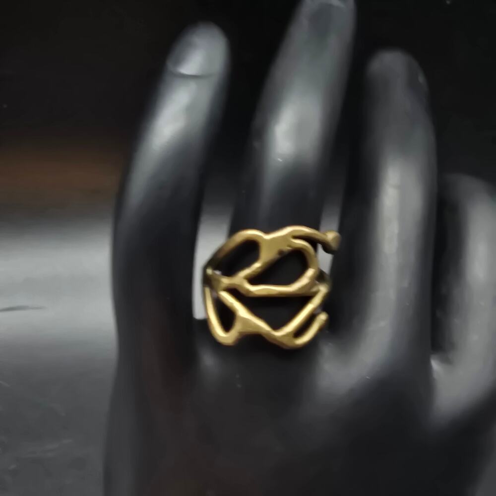 Vintage Sculptural Brass Ring Size 6 Abstract Brutalist Jewelry - Picture 7 of 7